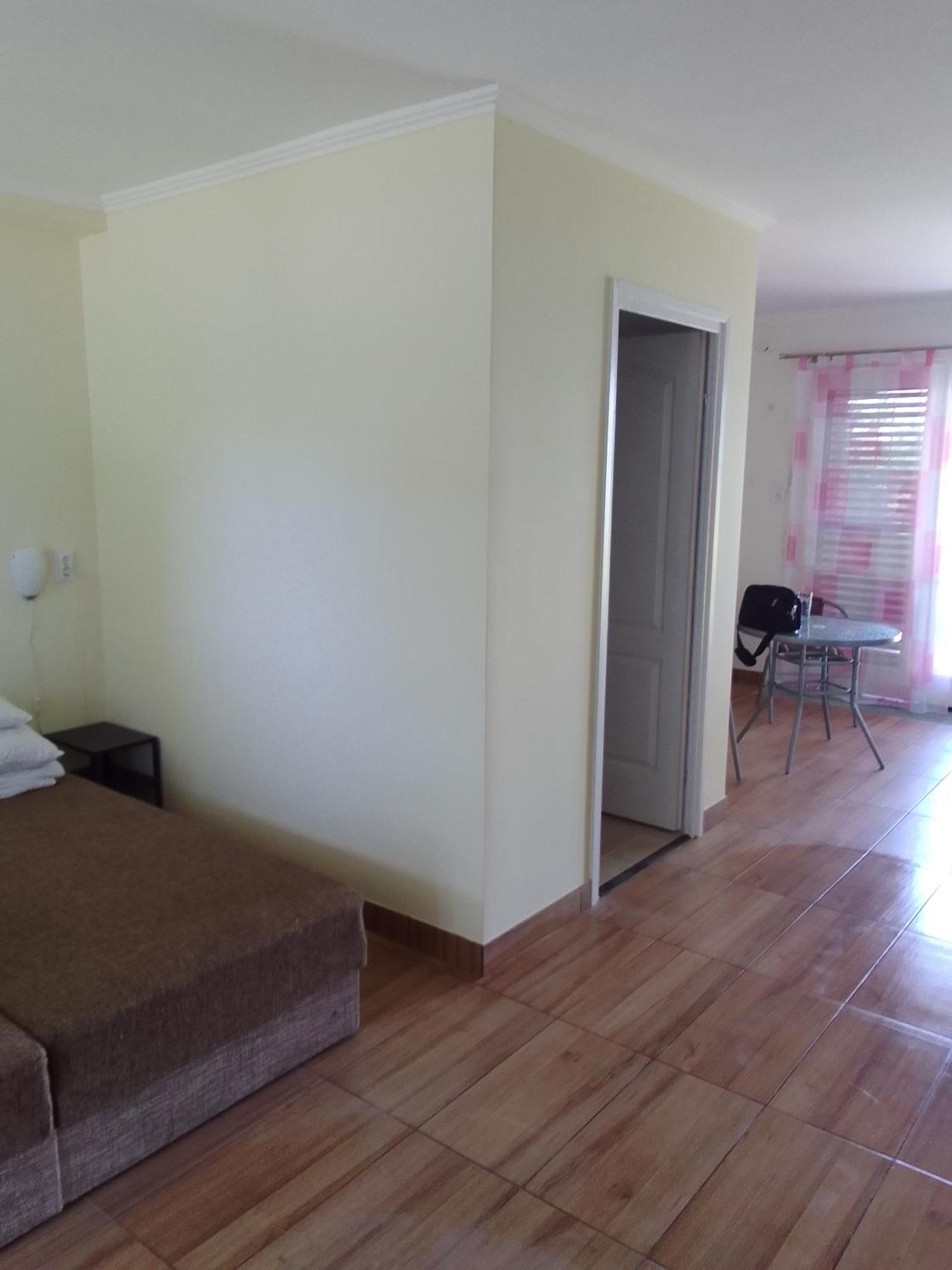 Vizparti Apartmanok Szantod Luaran gambar